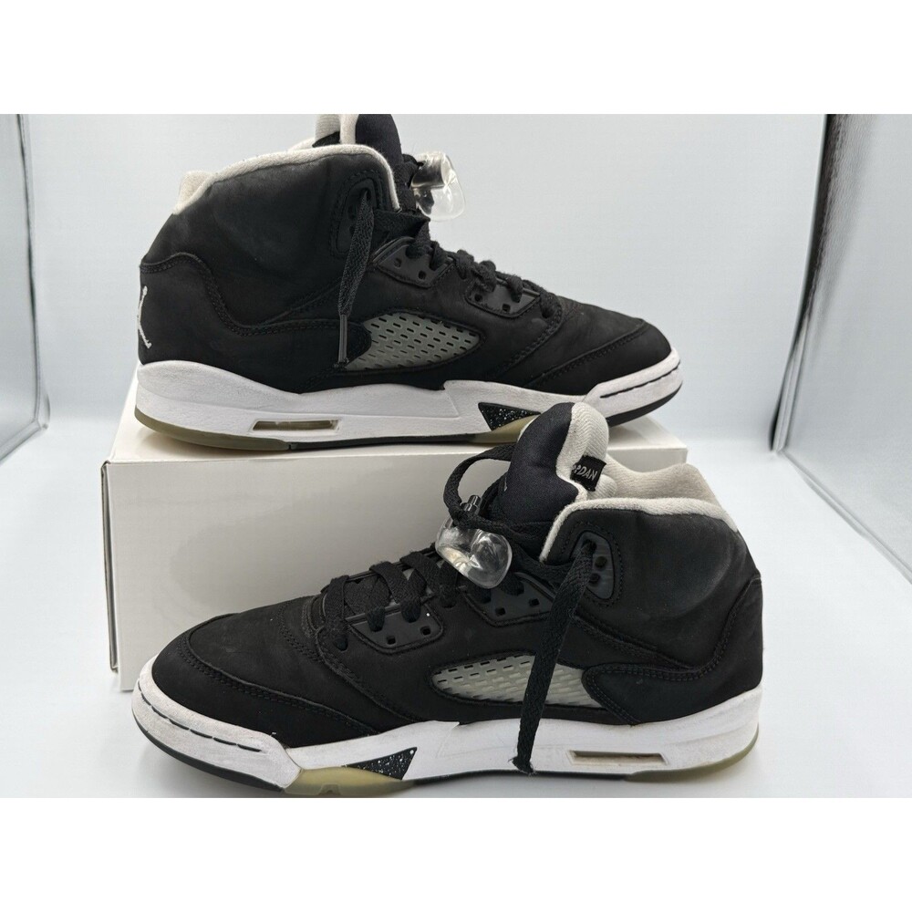 *Used GS Air Jordan 5 Retro 'Moonlight Oreo' Size 7Y 440888-011